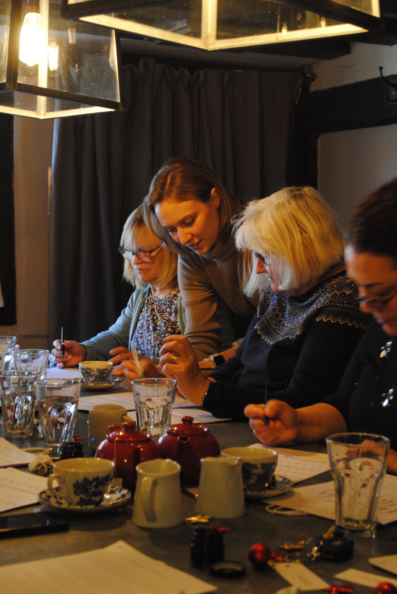 10.12.23 - Modern Calligraphy for Beginners - Hartley Wintney - Christmas