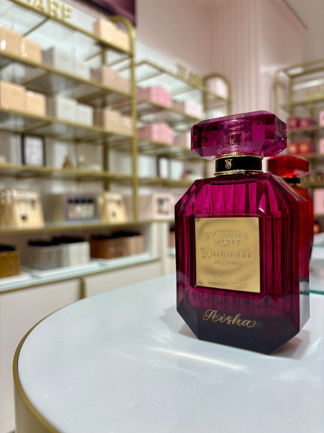 A Day of Fragrance Engraving at Victoria’s Secret Store Opening