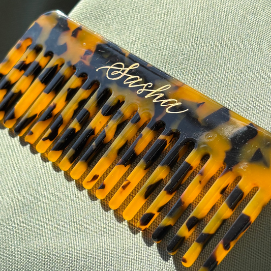 Personalised Customised hair comb Calligraphy Engraving Live Event Artist Personalisation London Hampshire Surrey Berkshire Jodie Rose Calligraphy